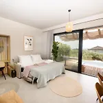 아파트 Petrichor *