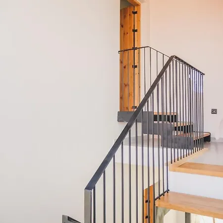 Petrichor Apartment *