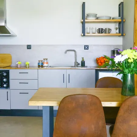 Petrichor Apartment *